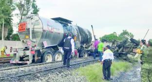 Muere calcinado conductor de tractocamión, en Salamanca . Noticias en tiempo real