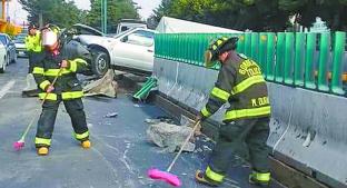 Camioneta provoca aparatoso accidente vehicular, en Toluca. Noticias en tiempo real