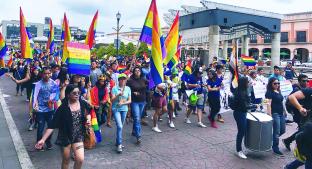 Marcha comunidad LGBTTTIQA por igualdad en Toluca. Noticias en tiempo real