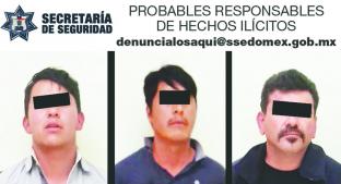 Detienen a tres acusados por robo y secuestro a taxista, en el municipio de Chapultepec. Noticias en tiempo real