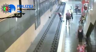 Discute con su pareja y empuja a hombre a vías del tren en Alemania. Noticias en tiempo real