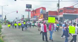 Transportistas nuevamente causan caos vial con protesta, en Cuernavaca. Noticias en tiempo real