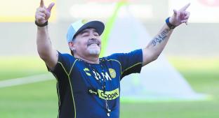 Le hacen corrido a Diego Armando Maradona en Sinaloa. Noticias en tiempo real