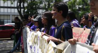 Alumnos de diferentes facultades de la UNAM conmemoran Marcha del Silencio. Noticias en tiempo real
