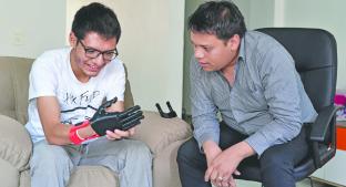 Joven mexicano crea prótesis en 3D, en Guerrero. Noticias en tiempo real