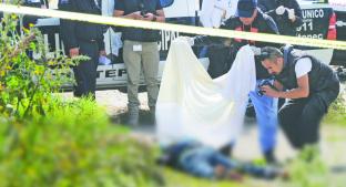 Encuentran muerto a joven en un terreno baldío, en Tultepec. Noticias en tiempo real