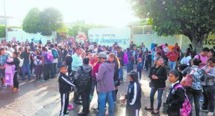 Padres exigen pronta reconstrucción de aulas dañadas tras el 19-S, en Cuautla. Noticias en tiempo real