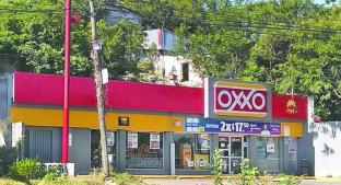 Ladrón atraca Oxxo y se lleva de paso una lanota, en Zacatepec. Noticias en tiempo real