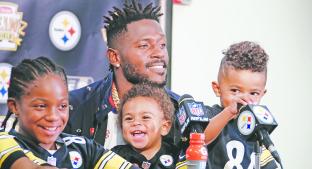 Antonio Brown en problemas por agresión a bebé. Noticias en tiempo real