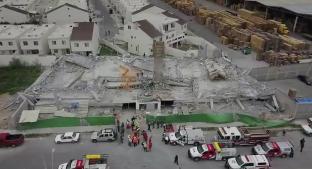 Derrumbe en plaza deja al menos tres muertos en Monterrey. Noticias en tiempo real