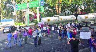 Habitantes de 22 colonias protestan debido a que llevan siete días sin agua, en Cuernavaca. Noticias en tiempo real