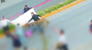 Automovilista embiste a madre e hija que iban a pasear al parque, en Zinacantepec. Noticias en tiempo real