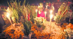 Habitantes de Toluca honraron a sus difuntos como cada año. Noticias en tiempo real