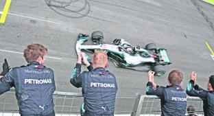 Lewis Hamilton gana el quinto título de F1 para Mercedes en Interlagos. Noticias en tiempo real