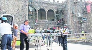 Cae roca del Palacio de Cortés y quiebra cadera a albañil en Cuernavaca. Noticias en tiempo real