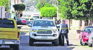 Sujetos armados aniquilan a disparos a conductor, en Santa Rosa Jáuregui. Noticias en tiempo real