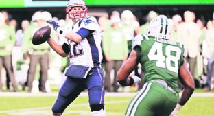 Brady se convirtió en líder de la NFL de todos los tiempos en yardas totales ante los Jets. Noticias en tiempo real