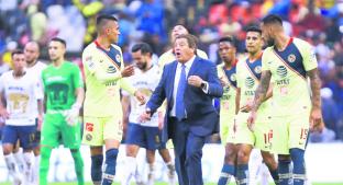 Miguel Herrera nunca ha perdido con Pumas al mando del América . Noticias en tiempo real