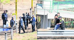 Presuntos huachicoleros se enfrentan a policías por saquear toma clandestina, en Toluca. Noticias en tiempo real