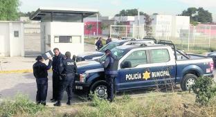 Policía municipal fallece en su chamba por problemas de salud, en Querétaro. Noticias en tiempo real