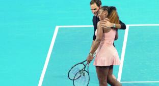Roger Federer vence a Serena Williams en un enfrentamiento histórico. Noticias en tiempo real