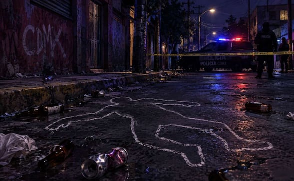 Didier salió por más alcohol, pero un viejo rival le cortó la peda de un disparo, en la Álvaro Obregón