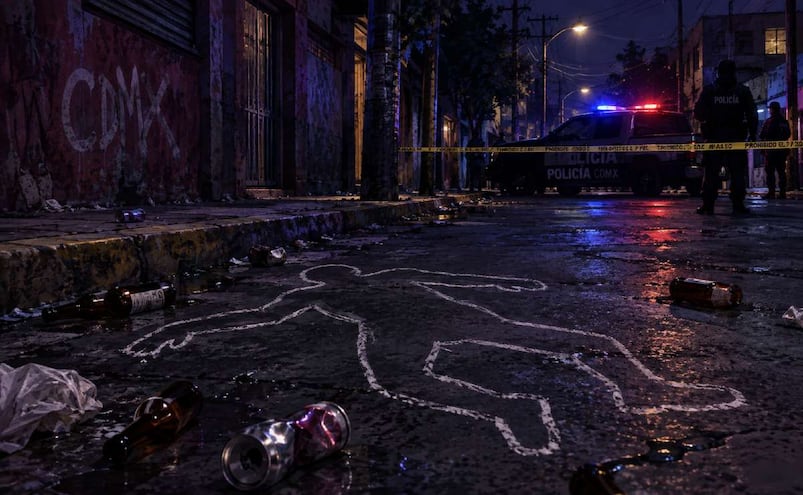 Didier salió por más alcohol, pero un viejo rival le cortó la peda de un disparo, en la Álvaro Obregón