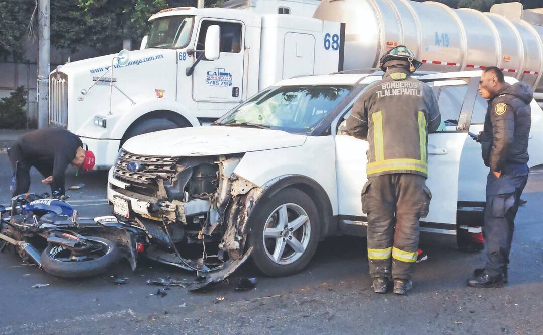 Conductora de troca manda a volar a tres bikers, en la Industrial Vallejo