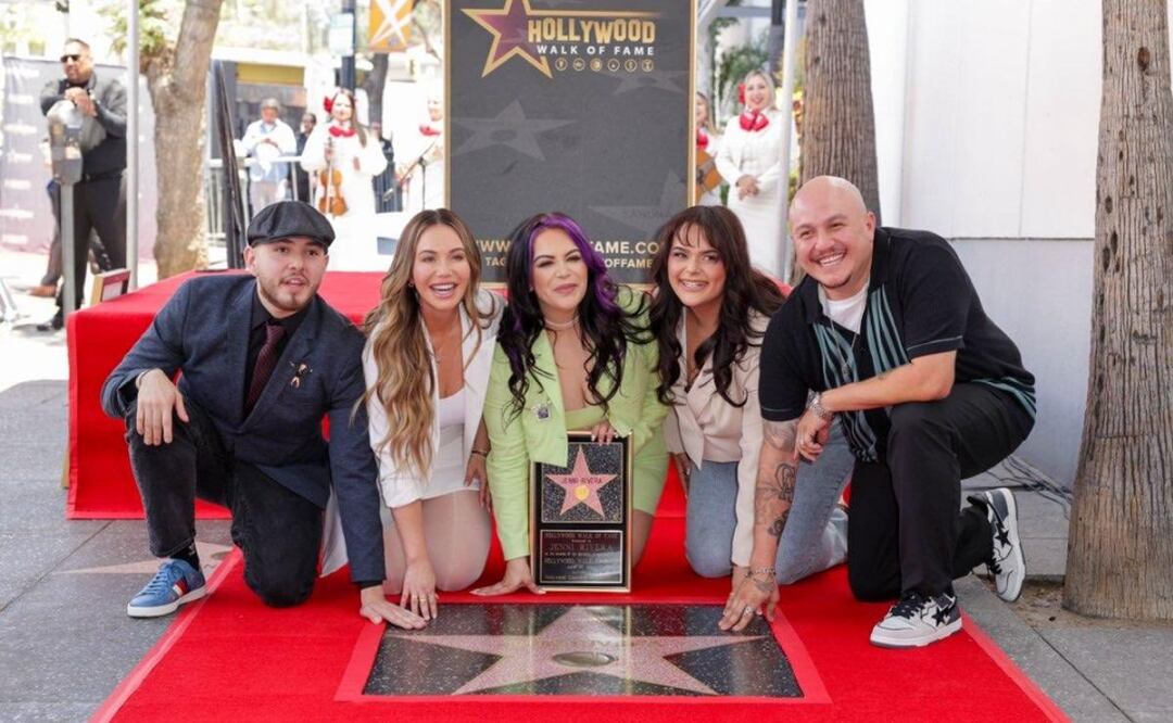 Familia de Jenni Rivera en modo “alto al fuego” develaron estrella en el Paseo de la Fama de Hollywood