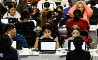 Aspirantes a la UNAM enfrentan fallas técnicas en el examen de control en la CDMX