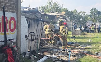 ¡Fuegooo! Explota polvorín de un taller de pirotecnia en Chalco