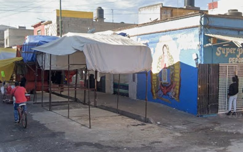 Tepito despierta con macabro hallazgo: Cámaras exhiben quién tiró un cadáver en plena calle