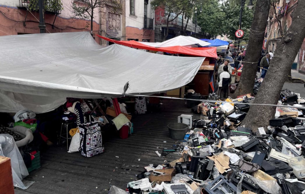 Desalojo en el Centro CDMX (Foto: Uriel Rodríguez)
