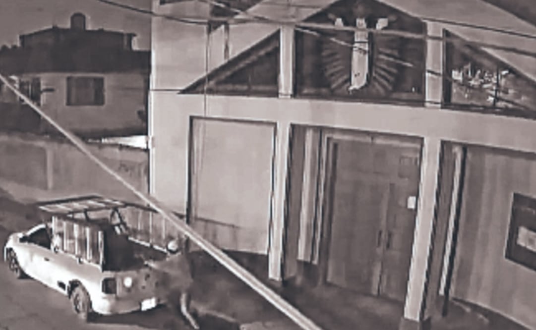 Robo en Ixtapaluca: ladrones se llevan campana de una iglesia en menos de cinco minutos (Foto: Especial)