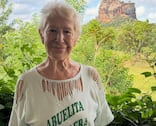“¡Dinero, dinero, dinero!” abuelita aprovecha último tramo de vida para conocer el mundo 