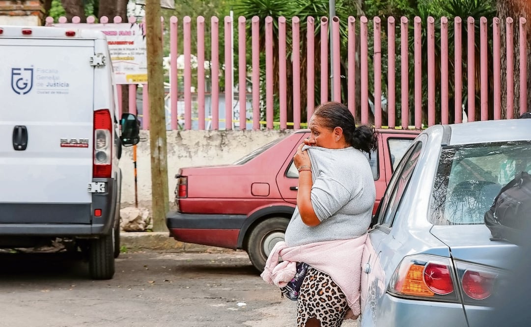 Un hombre de aproximadamente 25 a 30  años murió tras ser atacado a balazos en las inmediaciones de unas canchas de frontón ubicadas sobre Calzada Azcapotzalco-La Villa. Foto: Osmar Alvarado / EL GRÁFICO