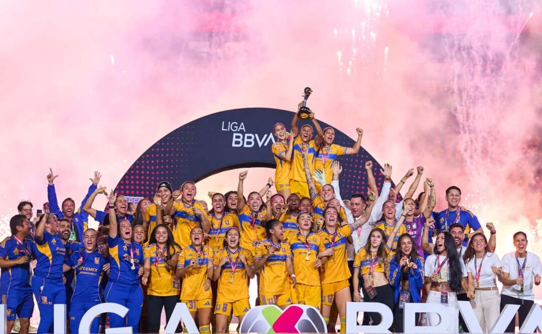 Tigres Femenil campeonas del Apertura 2025. Foto: (Tigres Femenil)