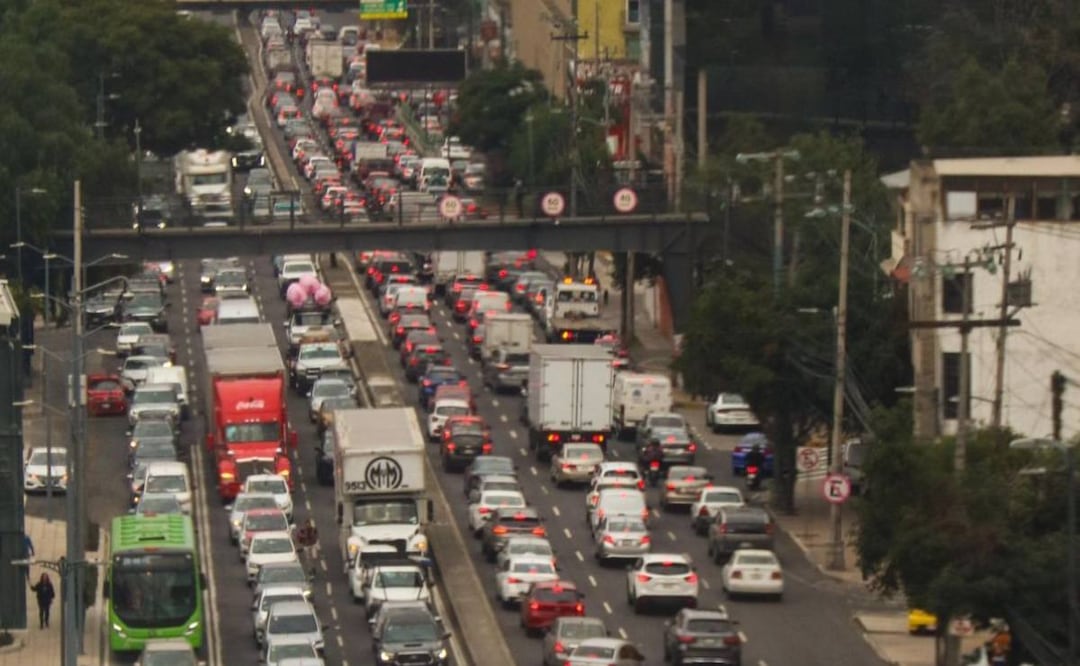 Tráfico CDMX. Foto: (Cuartoscuro)
