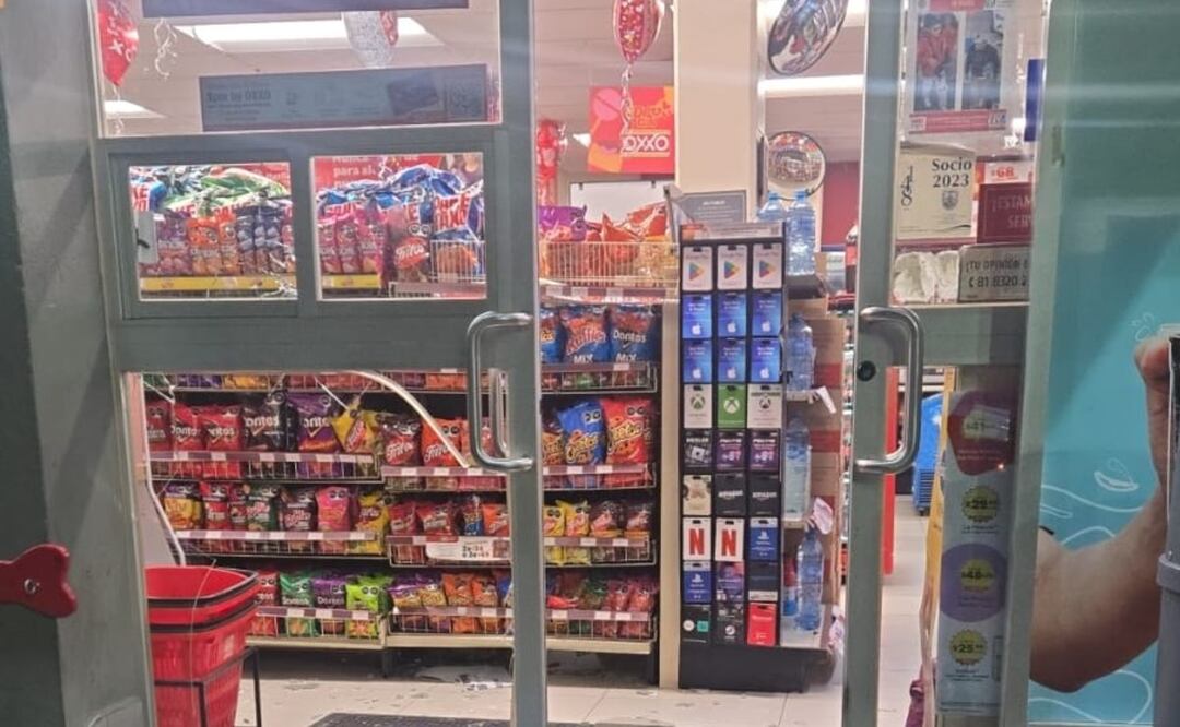 Asaltan Oxxo en Iztapalapa (Foto: Especial)