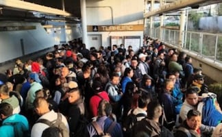 Línea 12 del Metro CDMX con retrasos de más 10 minutos y estaciones colapsadas ¿Qué está pasando?
