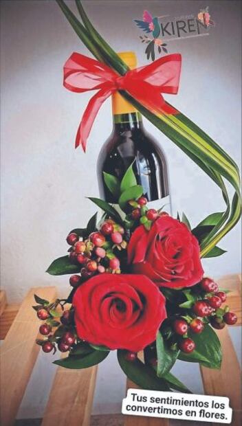 arreglo_floral_en_botella_de_vino.jpg