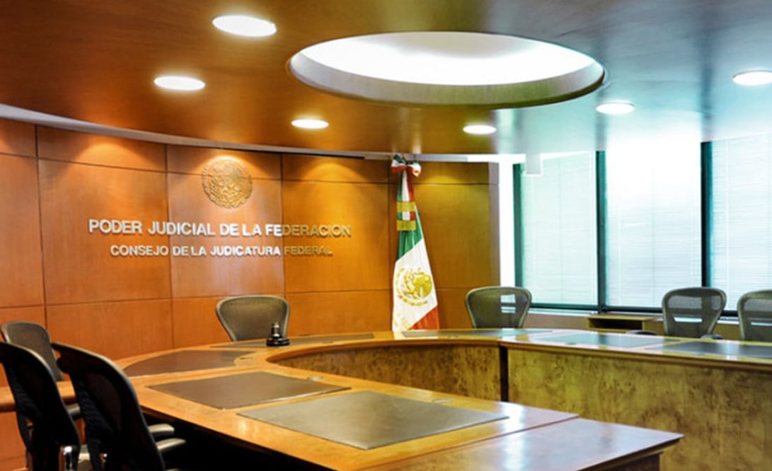 Exhiben a funcionarios del Órgano de Administración Judicial por recibir "moches" a cambio de contratos  (Foto: Especial)