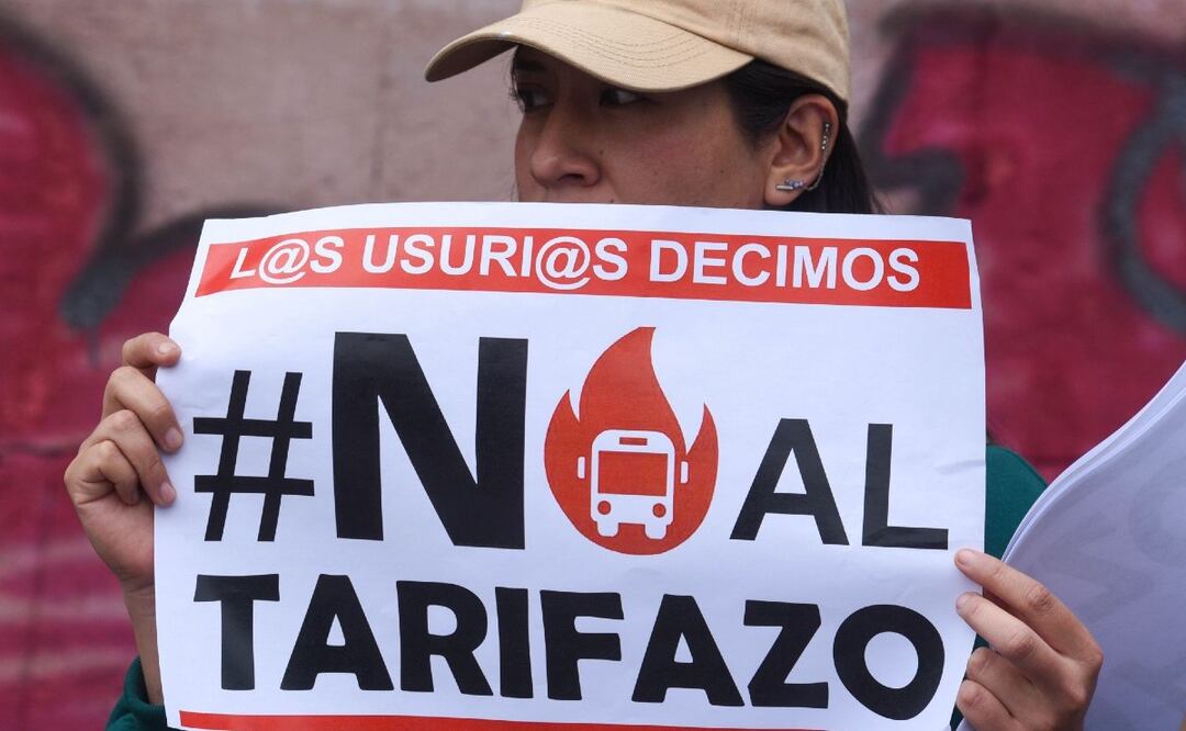 Foto: Cuartoscuro (Movilizaciones en Edomex por alza de tarifa en transporte público este miércoles 15 de octubre)