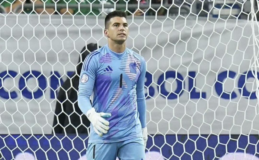 Selección mexicana: Periodista destapa que a los jugadores del Tri no los dejan hablar