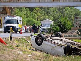 Con mochila al hombro, estudiante de secundaria muere atropellado camino a clases