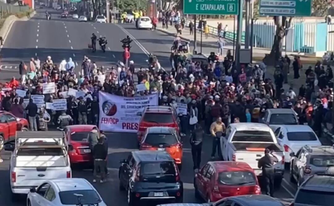 Colapsa el sur de la CDMX por bloqueos de comerciantes HOY miércoles 4 de diciembre 