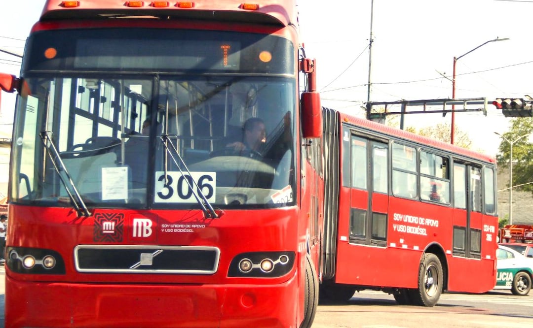 Foto: Cuartoscuro (Metrobús CDMX informa horario de servicio del Jueves Santo al Domingo de Resurrección 2025)