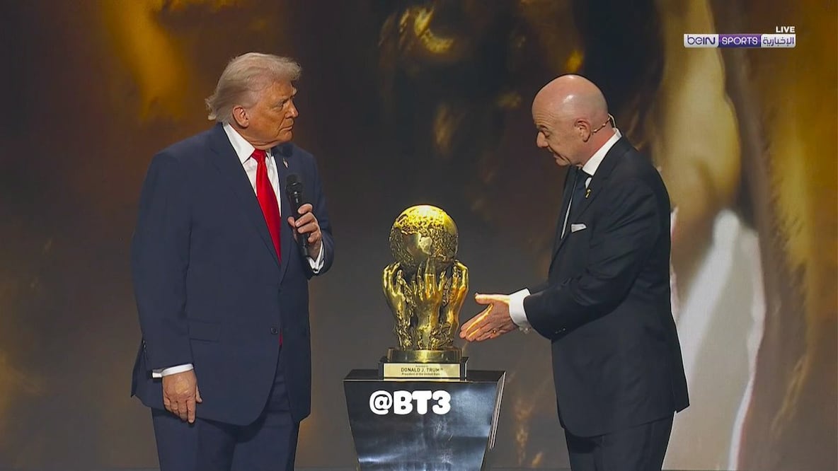 Donald Trump recibe Premio de la Paz de la FIFA