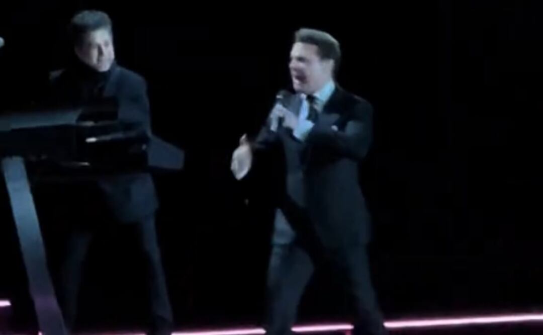 VIDEO: Exhiben a Luis Miguel con espectáculo "de puros corajes" en el cierre de su gira en Toluca