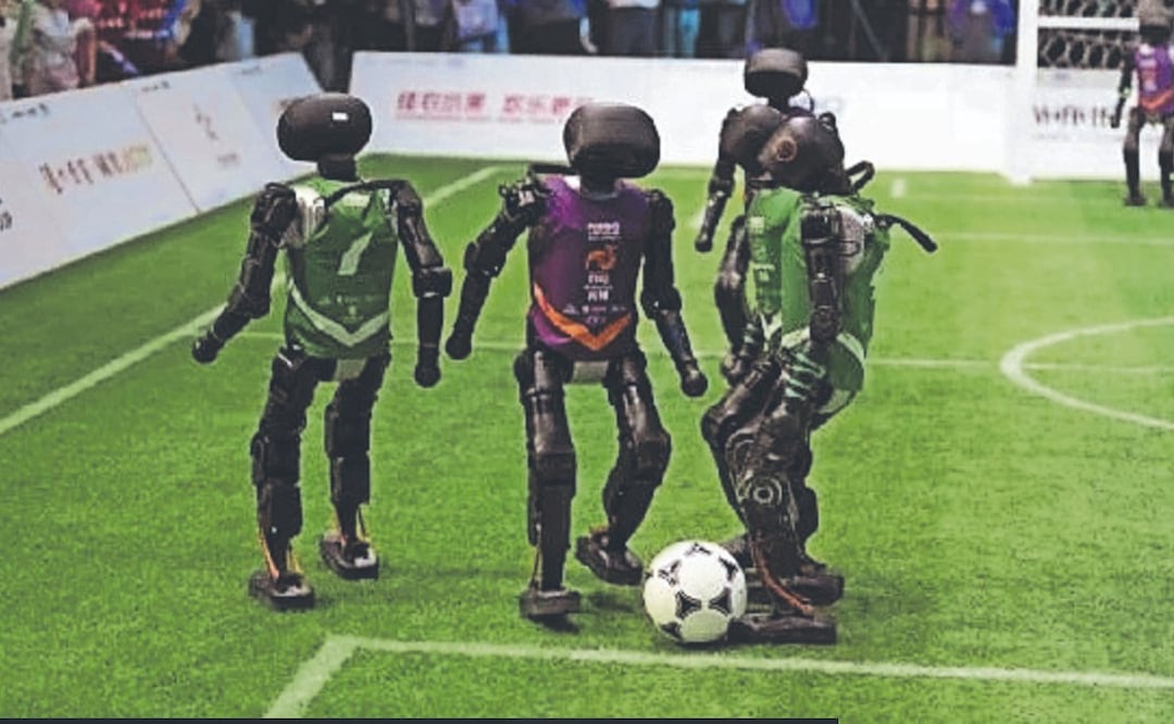 Robots juegan futbol (Foto: AP)